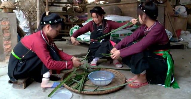 Món “bánh chim Gâu” của người Cao Lan, đặc sản vùng Tây Bắc (1/2/2019)